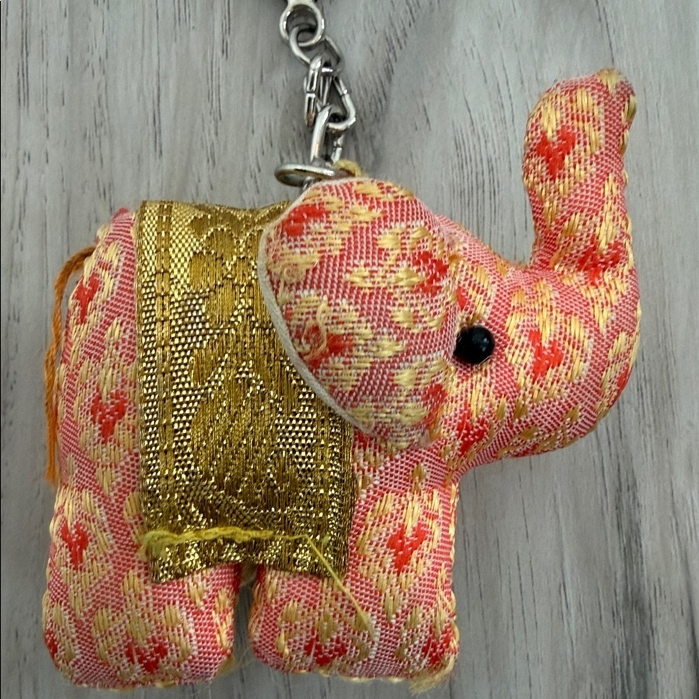 Pink and Gold Elephant Keychain - Picture 4 of 4
